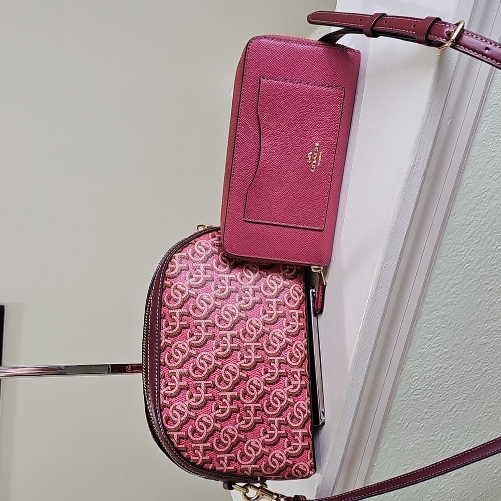 COACH CF343 MADI Crossbody Rouge Pink Canvas/Leather Monogram Print EUC - Picture 15 of 15